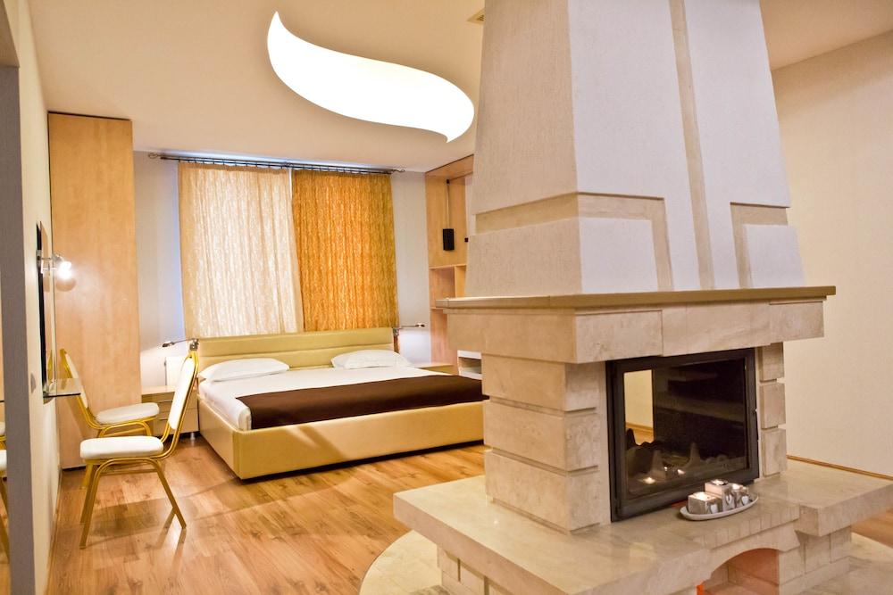 Hotel Olsi Chisinau Ngoại thất bức ảnh