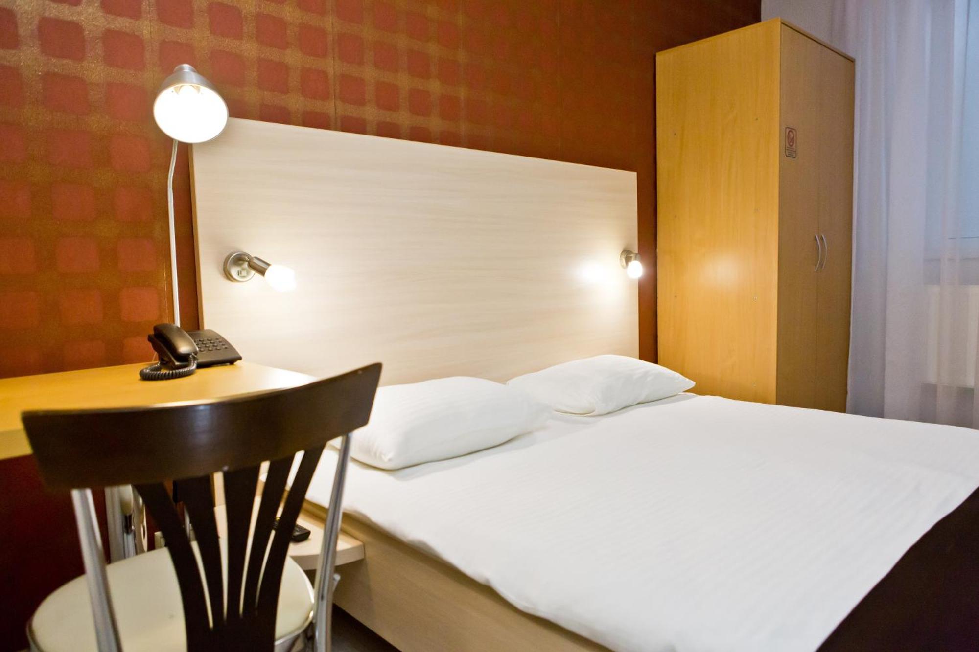 Hotel Olsi Chisinau Phòng bức ảnh